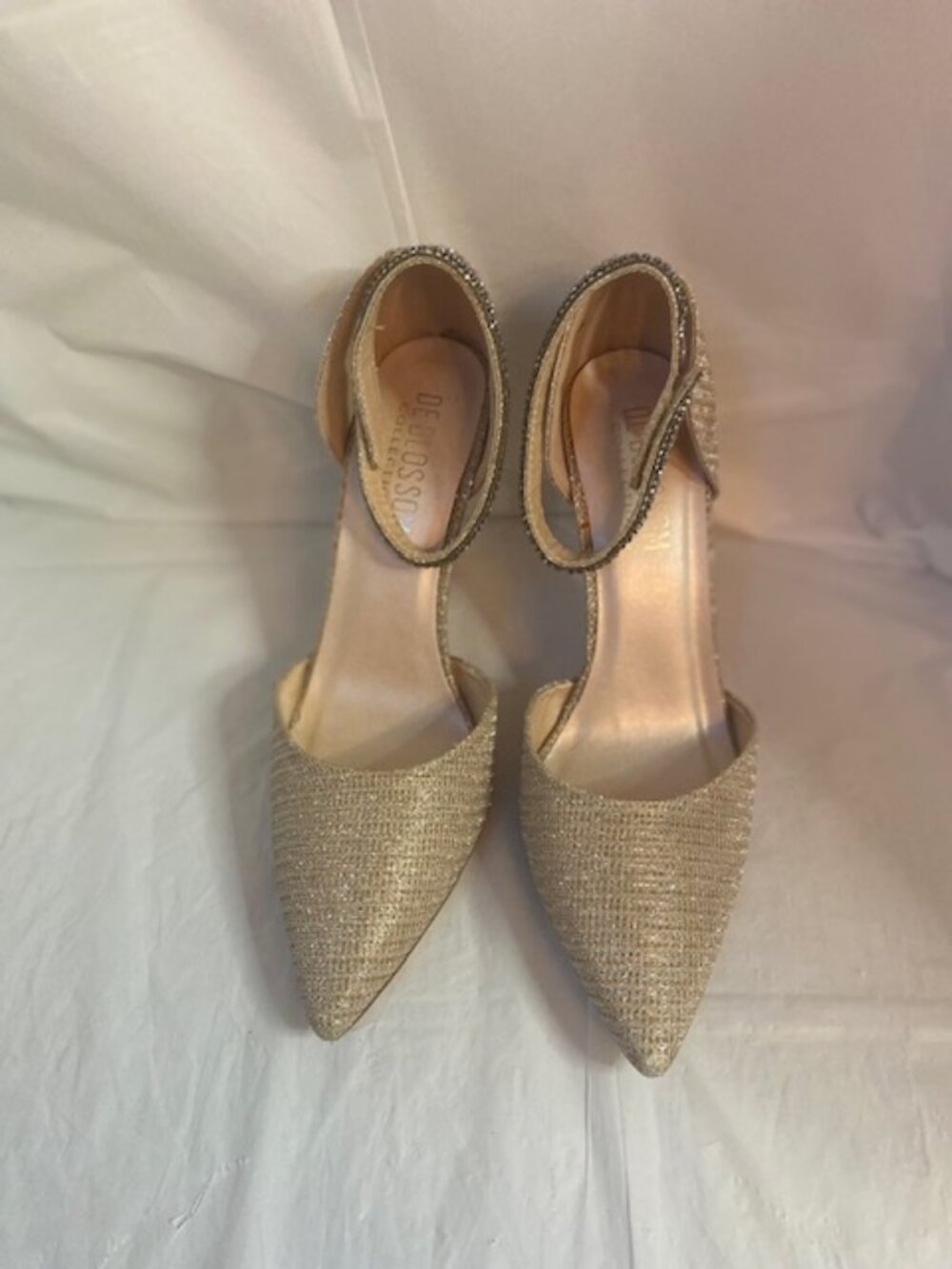 De Blossom Collection-gold glitter pointed-toe pumps, Women's size 6